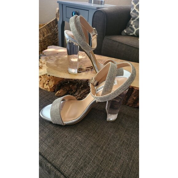 Steve Madden Yuma Rhinestone Crystal Ankle Strap High Heel Size 6.5 - Picture 6 of 10